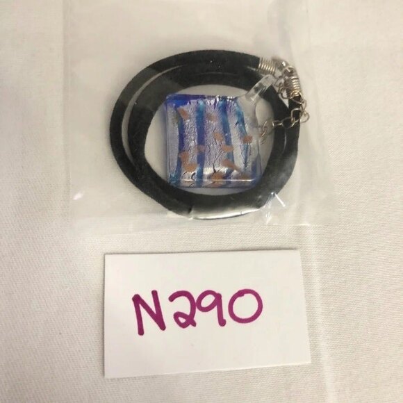 Diamond Glass Pendant Necklace Dark Blue - Picture 5 of 6